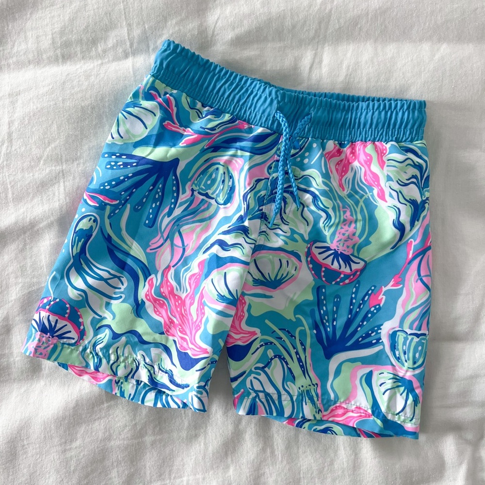 Boys size 5/6 Tommy Bahama Swim Trunks